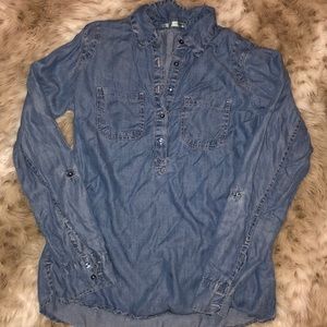Long Sleeve Jean shirt from Maurice’s. Size:Small